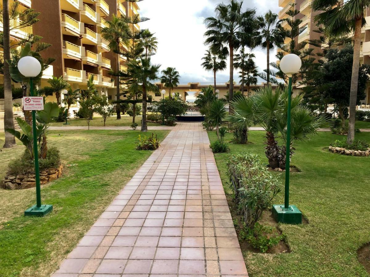 Rentcostadelsol Fuengirola Dona Sofia A Exterior photo
